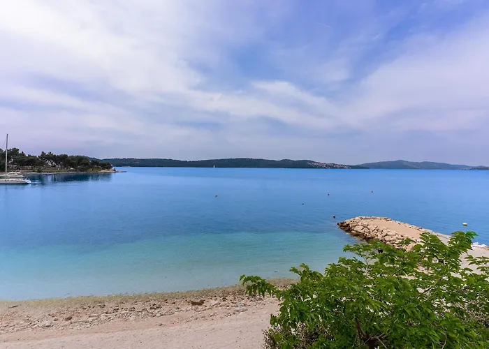 Nika Trogir